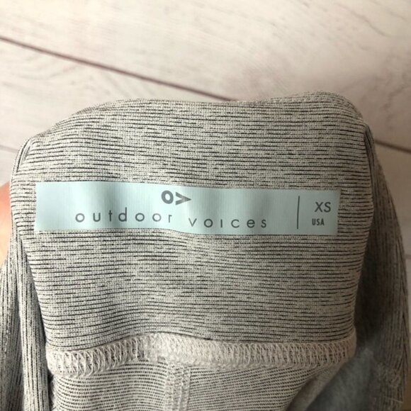 Outdoor Voices Two-Tone Gray Colorblock Warm Up Legging 7/8 XS - Picture 9 of 9